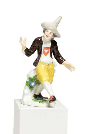 Meissen. DANCING PORCELAIN FIGURINE OF THE HARLEQUIN WITH POINTED HAT - фото 1