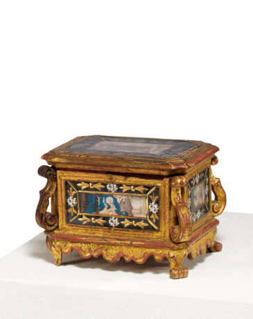 Süddeutschland, wohl Eichstätt. MIXED MEDIA CASKET WITH SCENES FROM THE LIFE OF ST. WALBURGA - photo 1