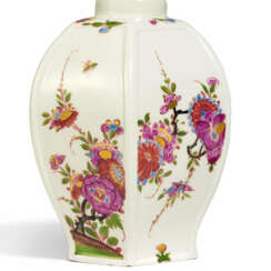 Meissen. HEXAGONAL PORCELAIN TEA CADDY WITH 'INDIAN' FLOWERS AND STADLER CHINESE