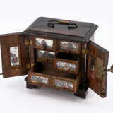 South Germany. SMALL MIXED MEDIA TRAVELLING CABINET WITH GLASS PAINTINGS - photo 5