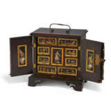 South Germany. SMALL WOODEN CABINET CHEST WITH MOVING SCENES - photo 3