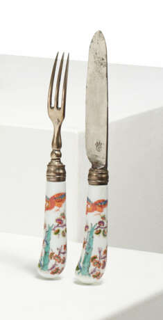 Meissen. PORCELAIN KNIFE AND FORK WITH PORCELAIN HANDLES - фото 1