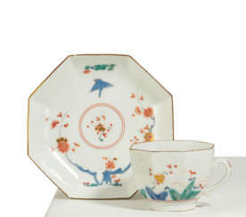 Meissen. OCTOGONAL PORCELAIN CUP AND FITTING SAUCER WITH CONTINUOUS KAKIEMON DECOR