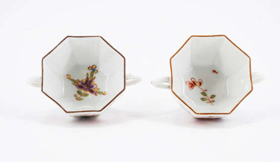 Meissen. PAIR OF OCTAGONAL DOUBLE-HANDLED PORCELAIN CUPS - photo 5