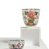 Meissen. PORCELAIN TEA MUG WITH TABLE DECOR AND SMALL TEA BOWL WITH KAKIEMON DECOR - photo 1