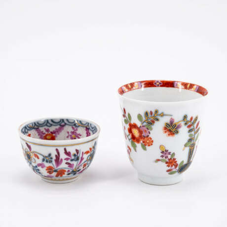 Meissen. PORCELAIN TEA MUG WITH TABLE DECOR AND SMALL TEA BOWL WITH KAKIEMON DECOR - photo 3