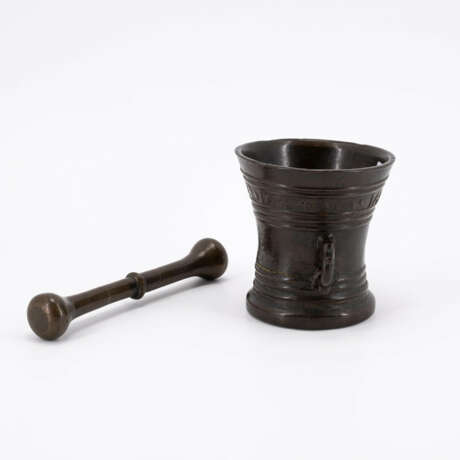 Niederlande oder Niederrhein. BRONZE MORTAR AND PESTLE - фото 2