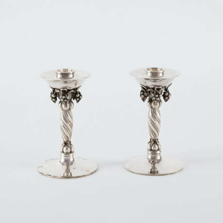 Georg Jensen. PAIR OF SILVER CANDLESTICKS WITH GRAPE DECOR - photo 2