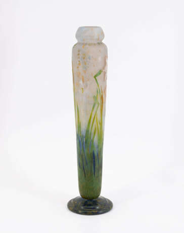 Daum Frères. LARGE GLASS SOLIFLORE WITH RARE DAFFODIL DECORATION - photo 4