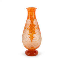 Charles Schneider, Charles. "Le Verre Français".. LARGE GLASS VASE WITH DATES