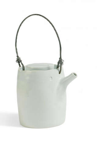 Edmund de Waal. PORCELAIN TEA POT - photo 1