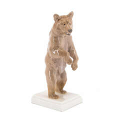 Meissen. PORCELAIN STANDING BEAR