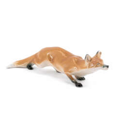 Meissen. PORCELAIN SNEAKING FOX