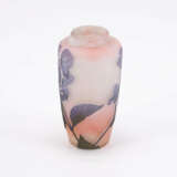 Emile Gallé. BALUSTER-SHAPED GLASS VASE WITH HYDRANGEAS - photo 2