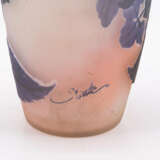 Emile Gallé. BALUSTER-SHAPED GLASS VASE WITH HYDRANGEAS - photo 7