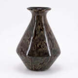 Charles Schneider, Charles. "Schneider".. DOUBLE-CONIC GLASS VASE WITH DARK DECOR "JADES" - фото 3