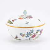 Meissen. LARGE PORCELAIN TUREEN WITH BUTTERFLY DECOR - photo 2