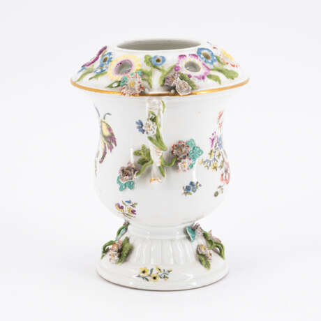 Meissen. PORCELAIN PLANTER AND SMALL JUG WITH WOODCUT FLOWERS - photo 9