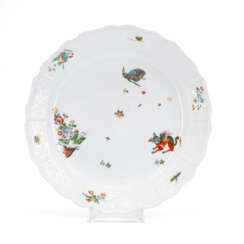 Meissen. EXCEPTIONAL LARGE PORCELAIN BOWL WITH CH'I-LIN DECOR