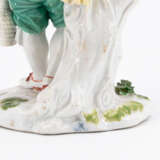 Meissen. PORCELAIN FIGURINE OF A BOY WITH BASKET FLASK - фото 6