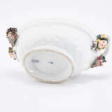 Meissen. SMALL PORCELAIN SERVING BASKET WITH SEASONAL MASCARONS - photo 7