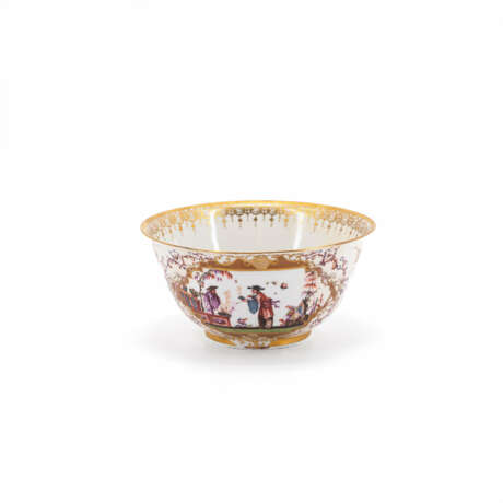 Meissen. PORCELAIN SLOP BOWL WITH CHINOISERIES - фото 1