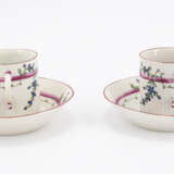 Ludwigsburg. SMALL PORCELAIN COFFEE SERVICE WITH FLORAL DECOR - фото 3