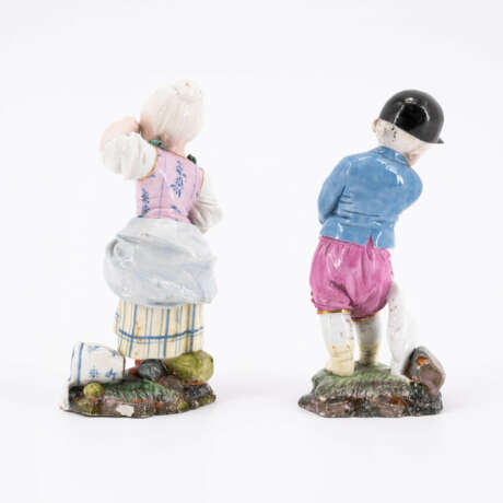 Höchst. TWO PORCELAIN FIGURINES OF CHILDREN - фото 3