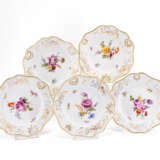 Meissen. FIVE PORCELAIN PLATES WITH FLORAL DECORS - photo 1