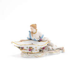 Meissen. LARGE PORCELAIN SPICE JAR WITH LYING LADY