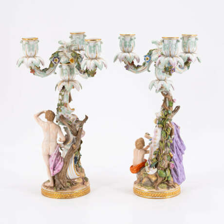 Meissen. PAIR OF PORCELAIN CANDLESTICKS WITH FIGURATIVE DECORATION AS ALLEGORIES OF SPRING AND AUTUMN - photo 3