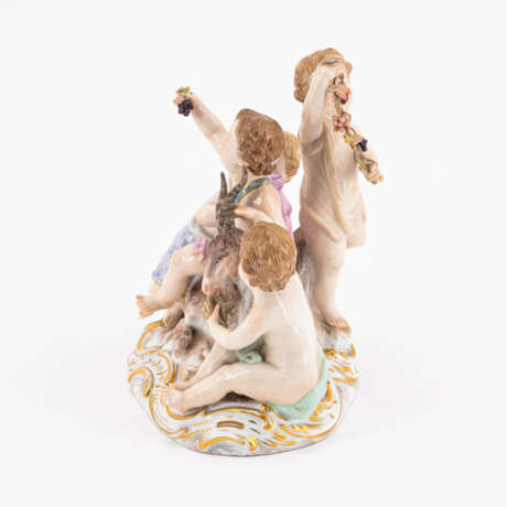 Meissen. PORCELAIN BACCHANTE GROUP WITH GOAT AS AN ALLEGORY OF "AUTUMN" - photo 4