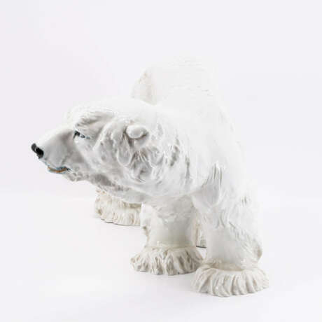 Meissen. LARGE PORCELAIN ICE BEAR STRIDING - фото 2