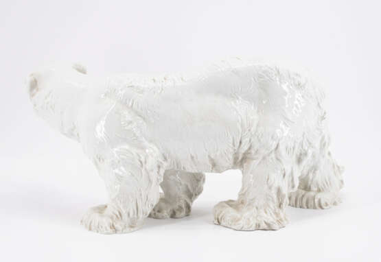 Meissen. LARGE PORCELAIN ICE BEAR STRIDING - фото 3