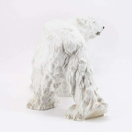 Meissen. LARGE PORCELAIN ICE BEAR STRIDING - фото 4