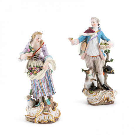 Meissen. PAIR OF LARGE PORCELAIN FIGURINES OF A SHEPERD AND SHEPERDESS - photo 1