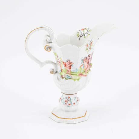 Meissen. PORCELAIN HELMET JUG WITH BACCHANAL SCENES - photo 3