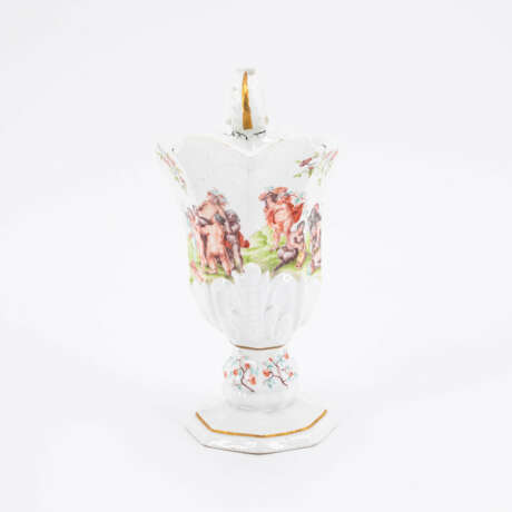 Meissen. PORCELAIN HELMET JUG WITH BACCHANAL SCENES - photo 4