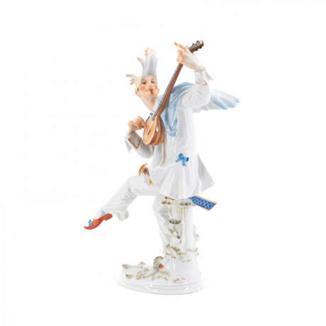 Meissen. PORCELAIN FIGURINE OF A COMEDIAN WITH MANDOLIN - фото 1