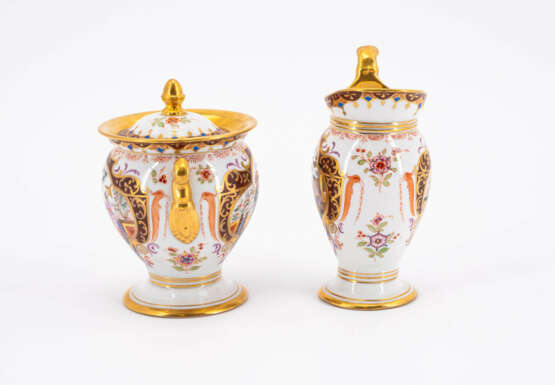 Russland. Kaffeeservice mit ChinoiserienRussia. PORCELAIN COFFEE SERVICE WITH CHINOISERIES - photo 8