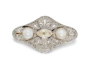 PEARL-DIAMOND-BROOCH