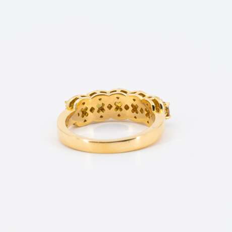 FANCY-COLOUR-DIAMOND-RING - photo 3