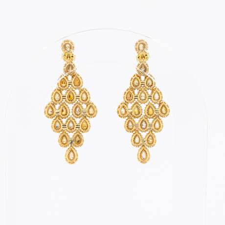 FANCY-COLOUR-DIAMOND-EAR JEWELERY - photo 2