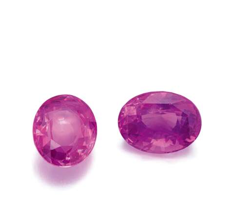 TWO LOOSE PURPLE-PINK-COLOURED SAPPHIRES - фото 1