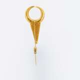 GOLD-LAPEL PIN - photo 2