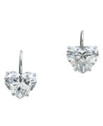 Bijoux d'oreille. DIAMOND EARRINGS