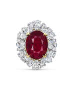 Rubis. RUBY AND DIAMOND RING