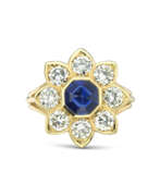 Saphir. NO RESERVE - CARTIER SAPPHIRE AND DIAMOND RING