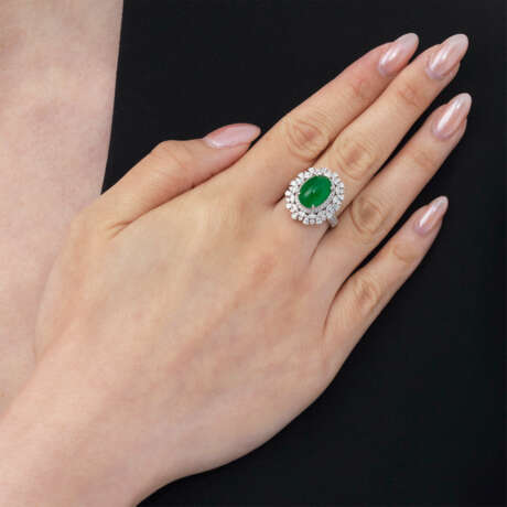 NO RESERVE – GROUP OF JADEITE AND DIAMOND RINGS - photo 11