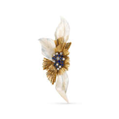 NO RESERVE – CHAUMET SAPPHIRE, DIAMOND AND MOTHER-OF-PEARL BROOCH